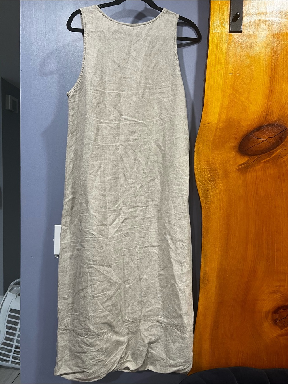 Sleeveless Beige Linen Maxi Dress - Classic Minimal Style - Picture 2 of 3
